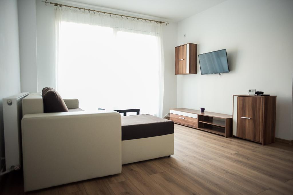 Executive Apartments 2 克拉奥华 外观 照片