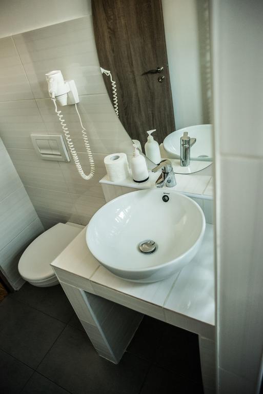 Executive Apartments 2 克拉奥华 外观 照片